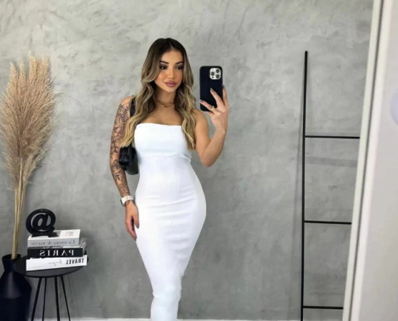 Por que o vestido tomara que caia longo é a escolha perfeita para eventos formais?