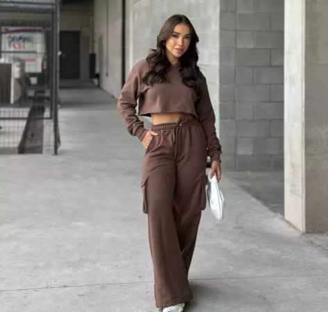 O que torna a calça flare feminina tão popular?